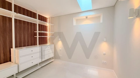 Apartamento T1 para Arrendamento em Carcavelos e Parede