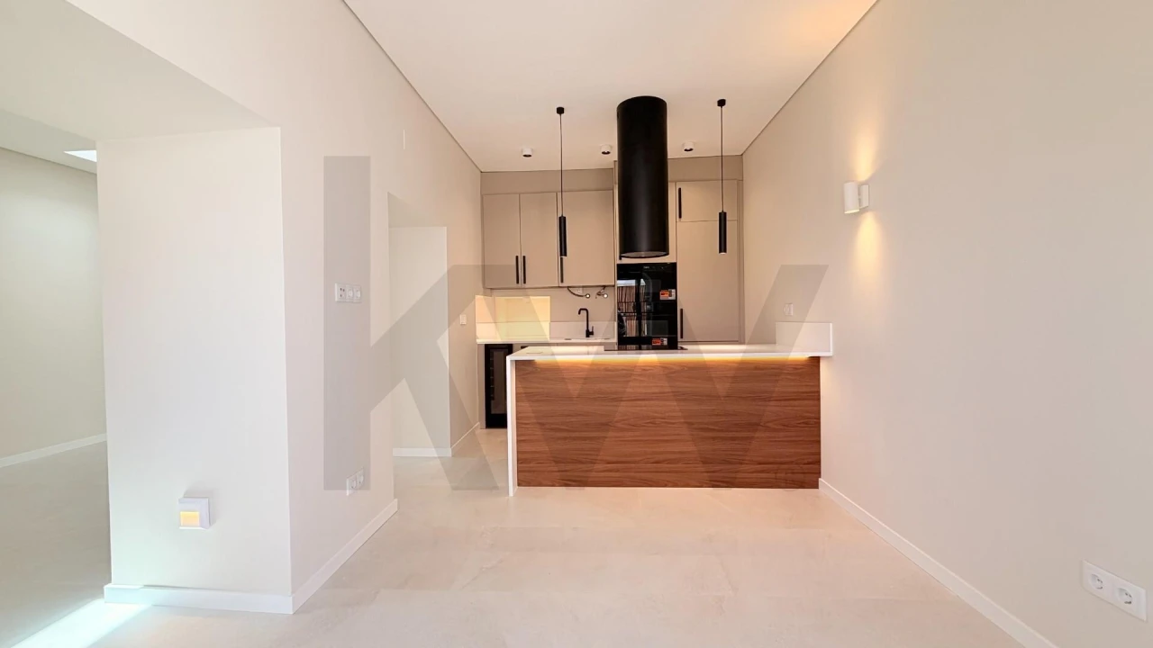 Apartamento T1 para Arrendamento em Carcavelos e Parede Foto 8