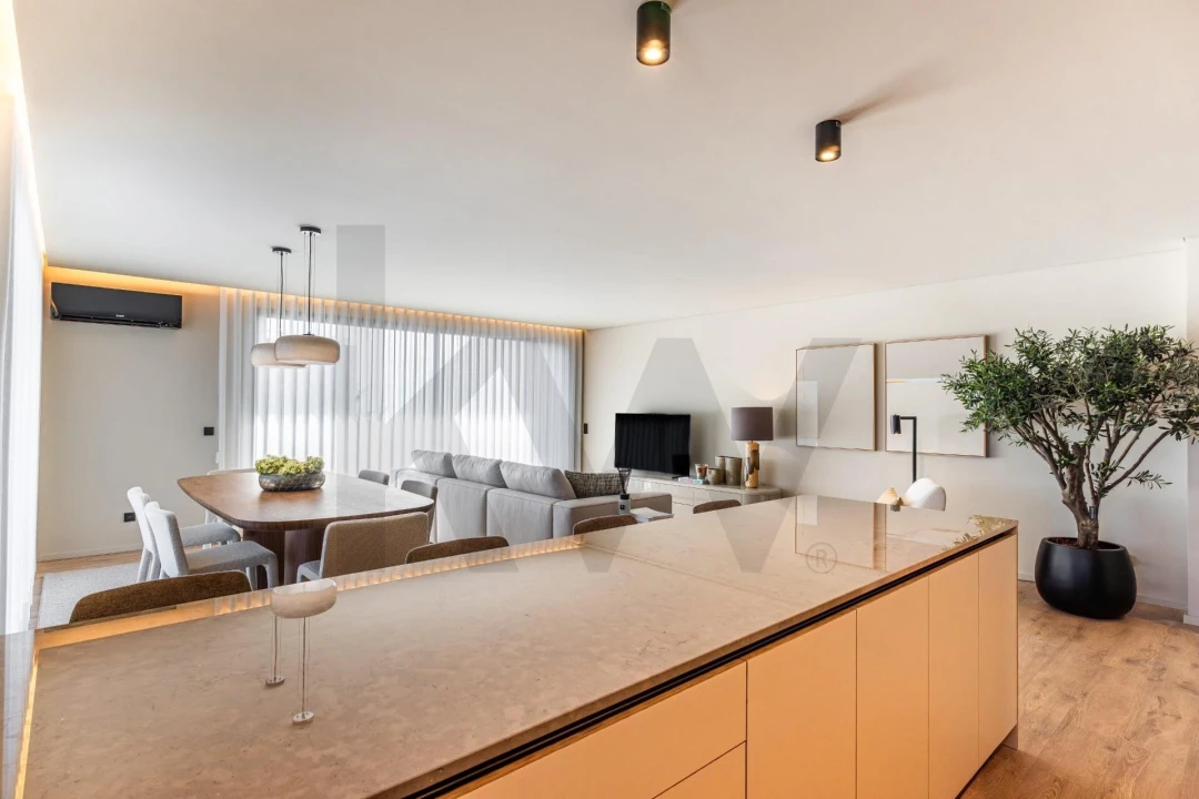 Apartamento T2 para Venda em Vilar de Andorinho Foto 16