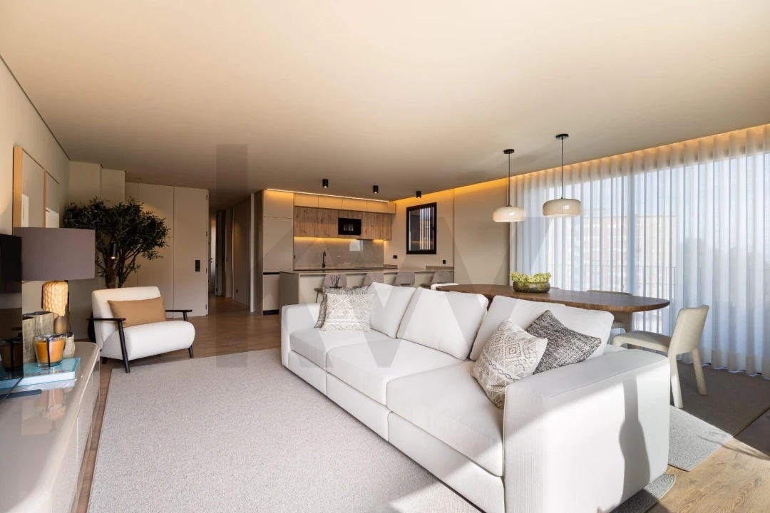 Apartamento T2 para Venda em Vilar de Andorinho Foto 2