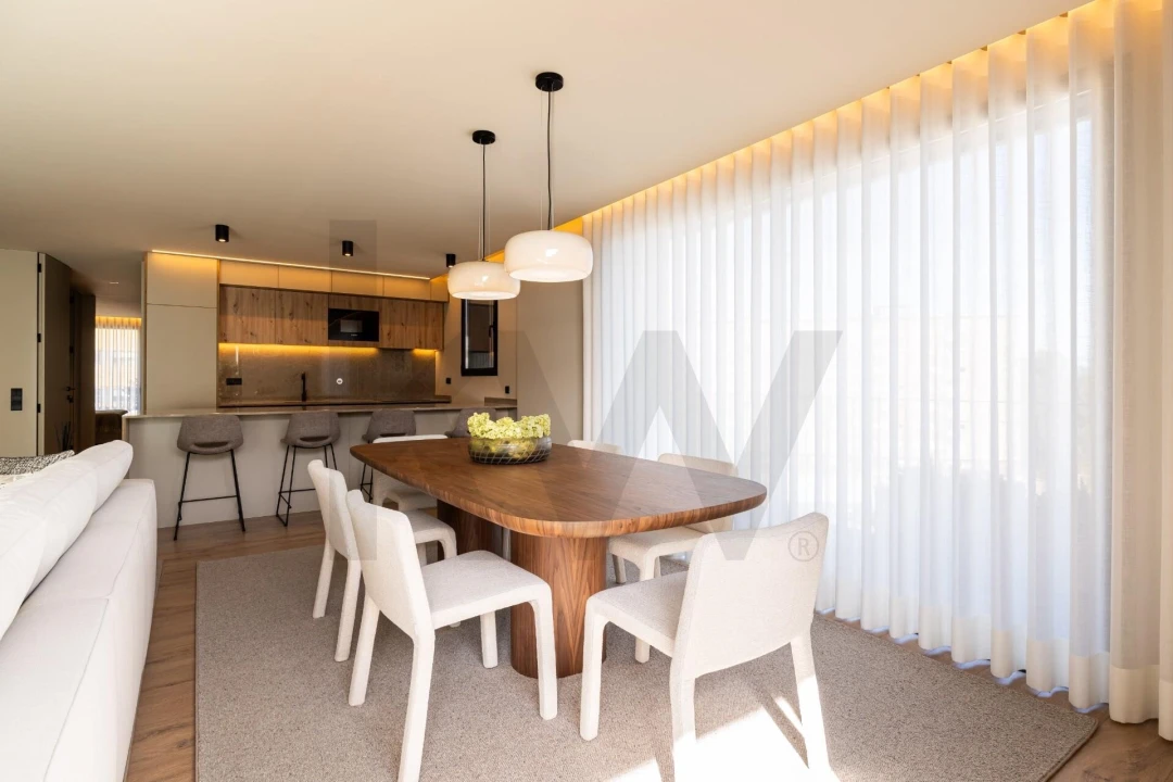 Apartamento T2 para Venda em Vilar de Andorinho Foto 5