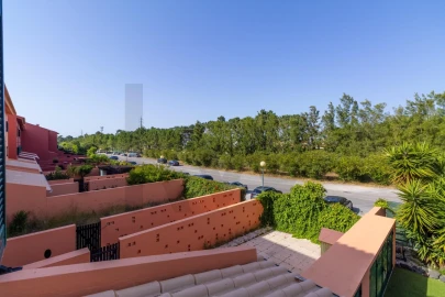 Apartamento T2 para Venda em Charneca de Caparica e Sobreda