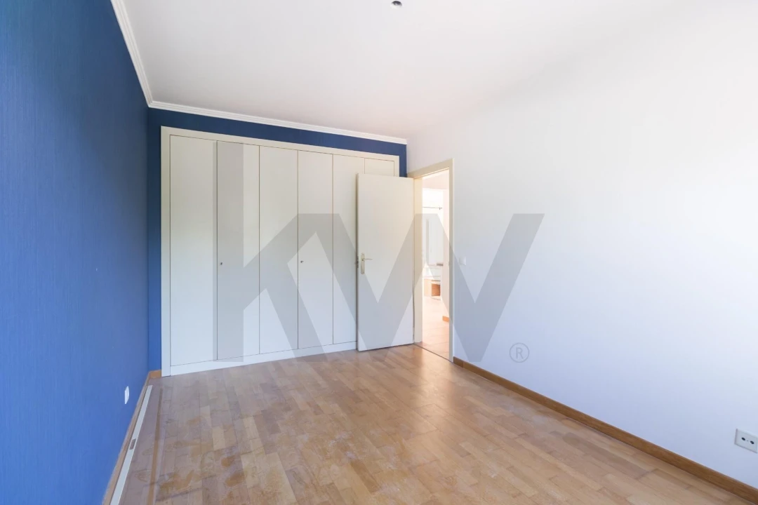 Apartamento T2 para Venda em Charneca de Caparica e Sobreda Foto 13