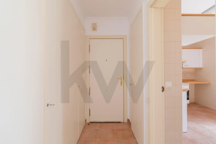 Apartamento T2 para Venda em Charneca de Caparica e Sobreda Foto 22
