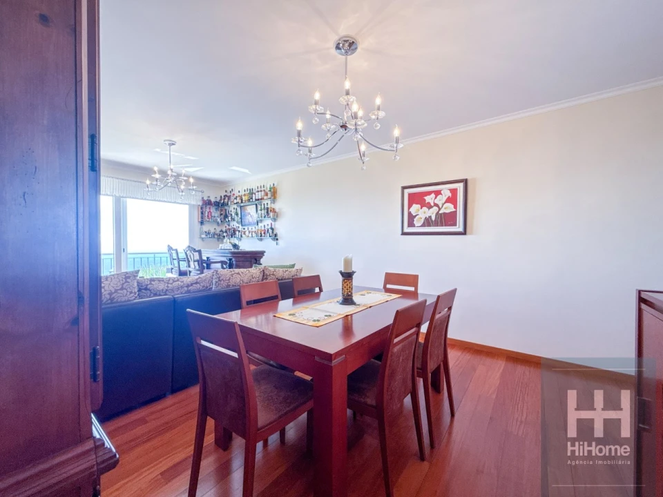 Apartamento T2 para Venda em Caniço Foto 12