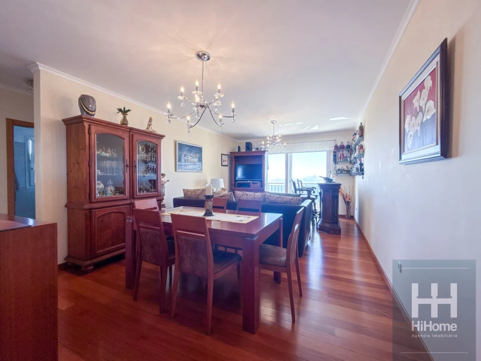 Apartamento T2 para Venda em Caniço Foto 14
