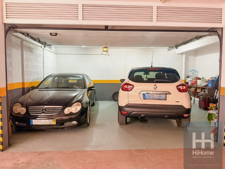 Apartamento T2 para Venda em Caniço Foto 38