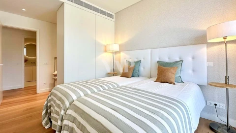 Apartamento T2 para Arrendamento em Quarteira