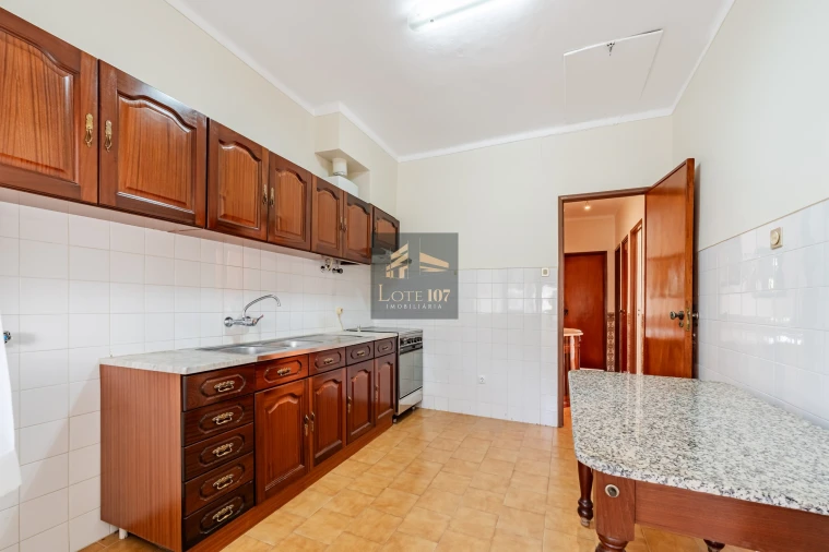 Apartamento T2 para Venda em Barreiro e Lavradio Foto 19