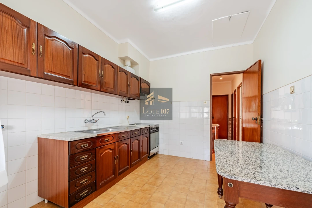 Apartamento T2 para Venda em Barreiro e Lavradio Foto 19