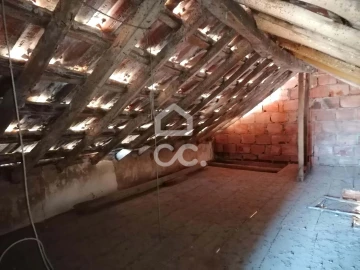 Moradia T2 para Venda em Bombarral e Vale Covo