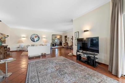 Moradia T3 para Venda em Quarteira