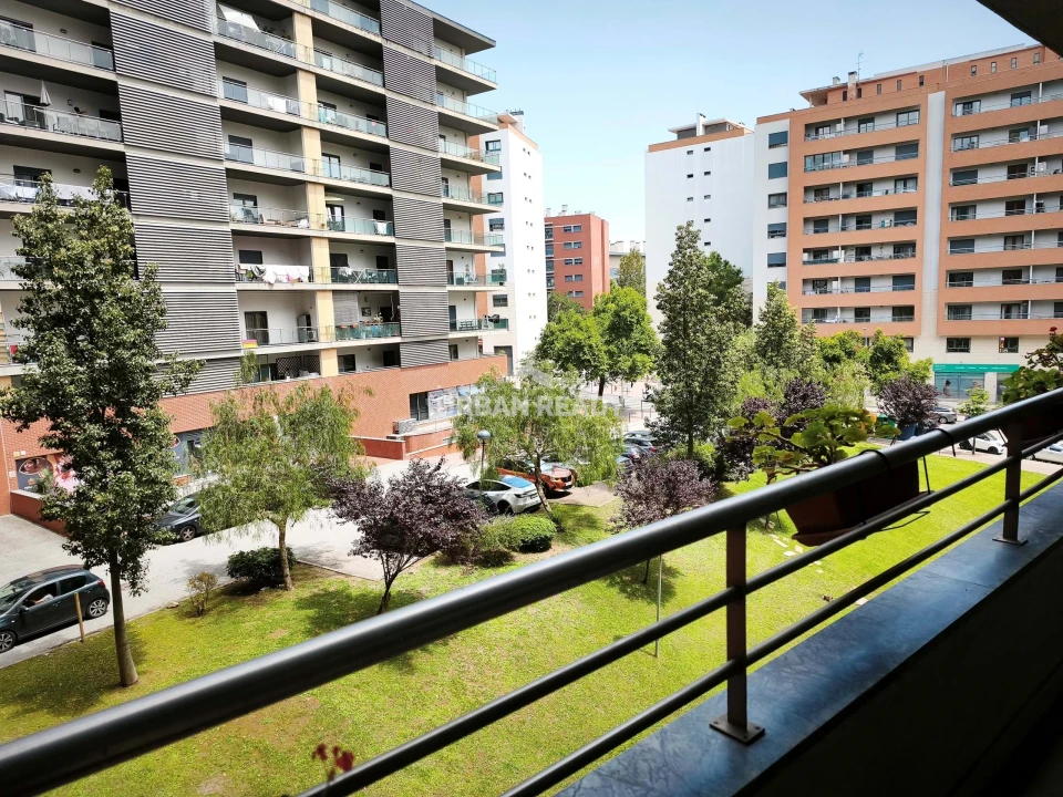 Apartamento T1 para Venda em Odivelas Foto 37