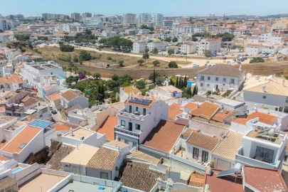 Moradia T6 para Venda em Lagos (São Sebastião e Santa Maria)