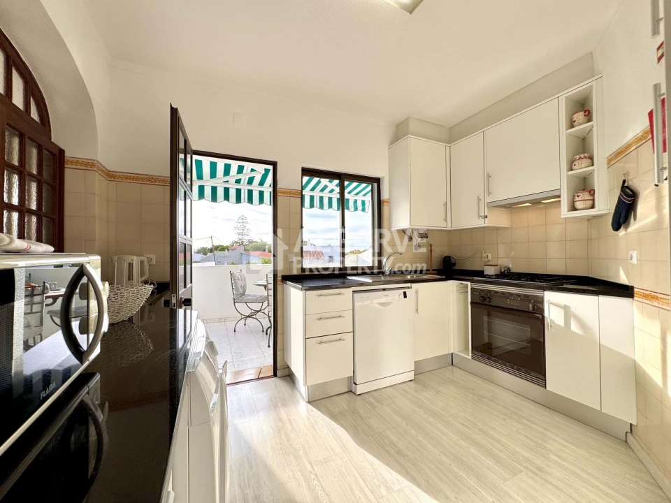 Apartamento T2 para Venda em Quarteira Foto 15