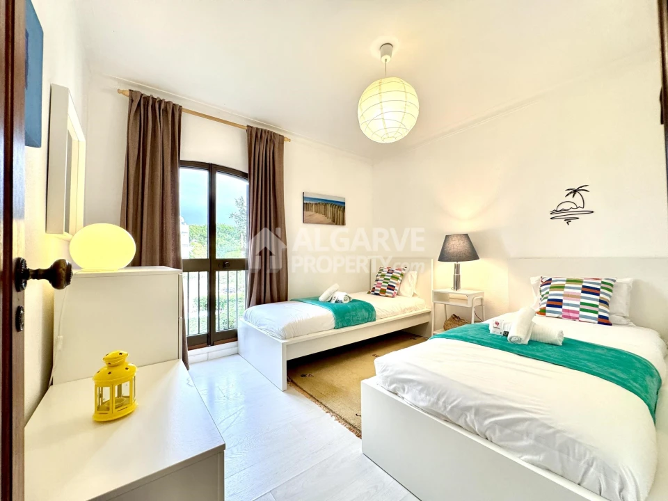 Apartamento T2 para Venda em Quarteira Foto 5