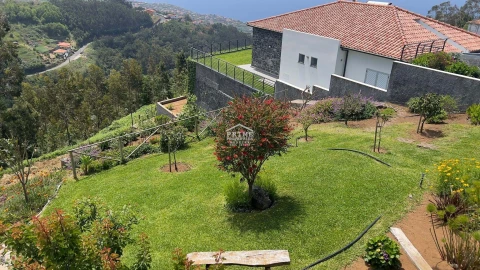 Moradia T4 para Venda em Tabua