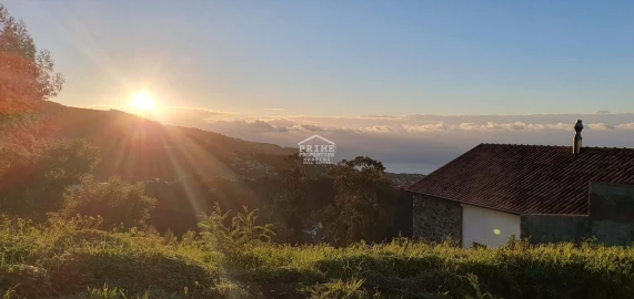 Moradia T4 para Venda em Tabua