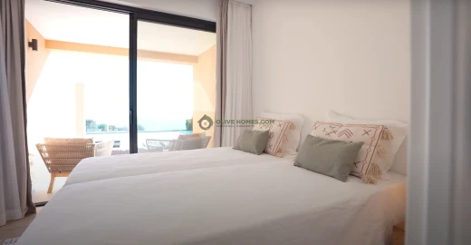 Moradia T5 para Venda em Albufeira e Olhos de Água