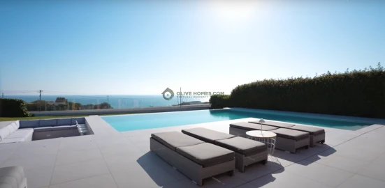 Moradia T5 para Venda em Albufeira e Olhos de Água
