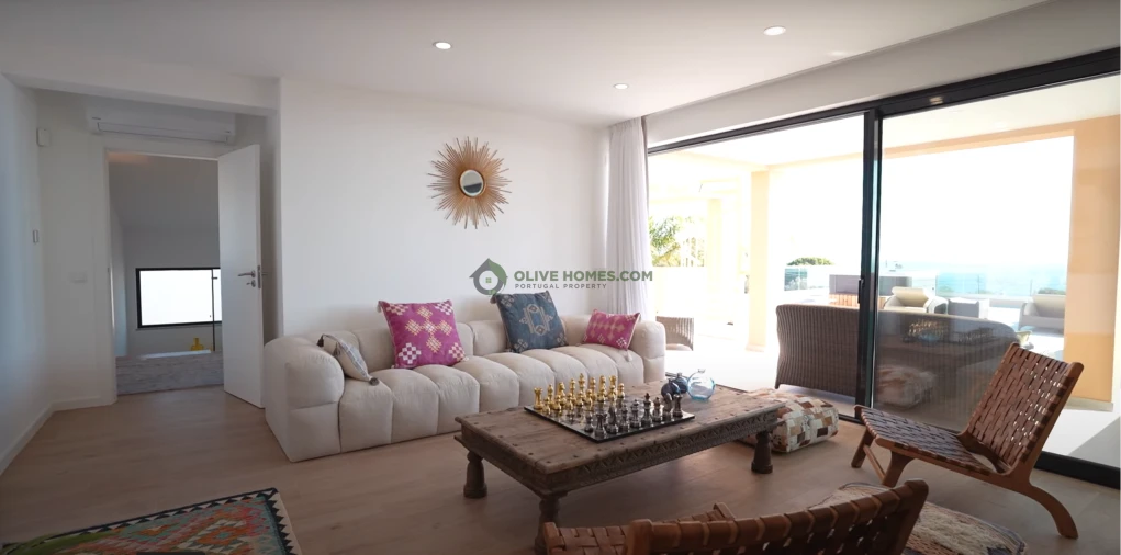 Moradia T5 para Venda em Albufeira e Olhos de Água Foto 9