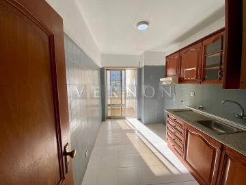 Apartamento T2 para Venda em Portimão