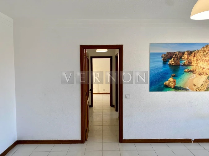 Apartamento T2 para Venda em Portimão Foto 7