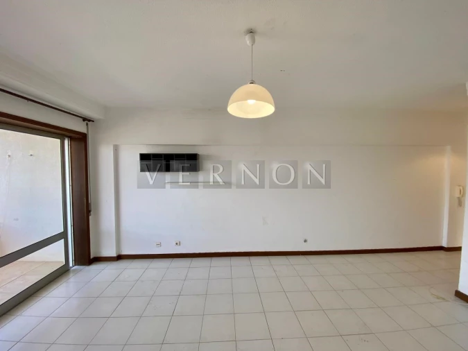 Apartamento T2 para Venda em Portimão Foto 11