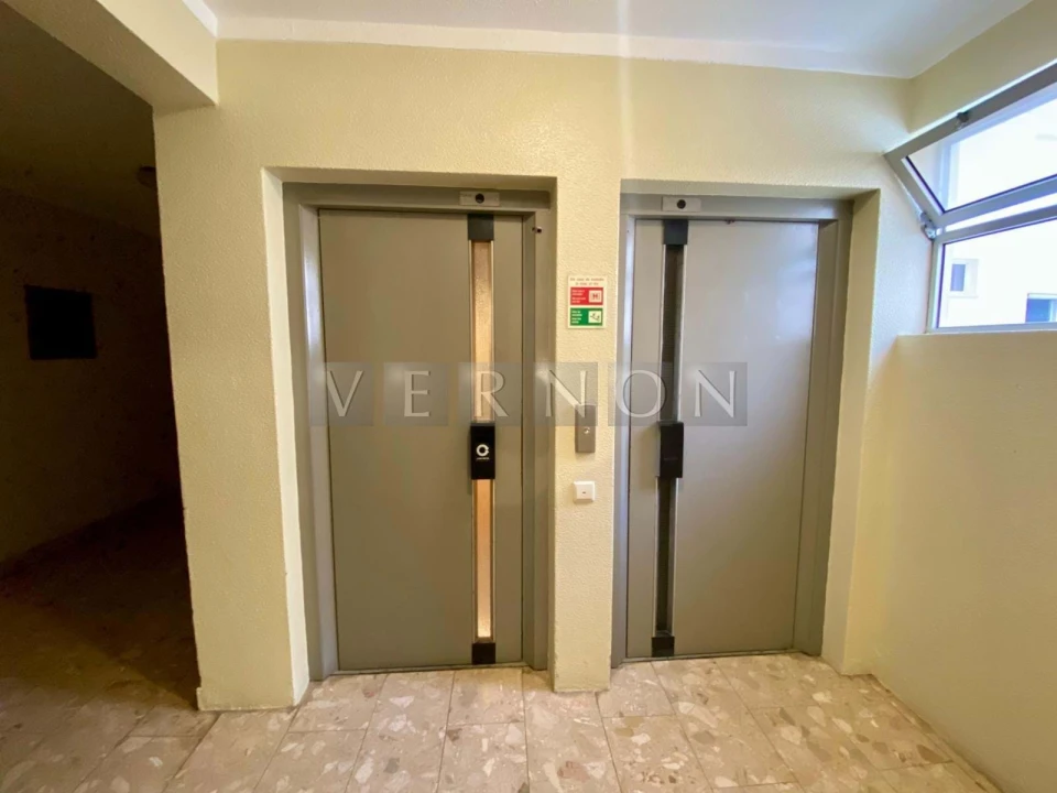 Apartamento T2 para Venda em Portimão Foto 29