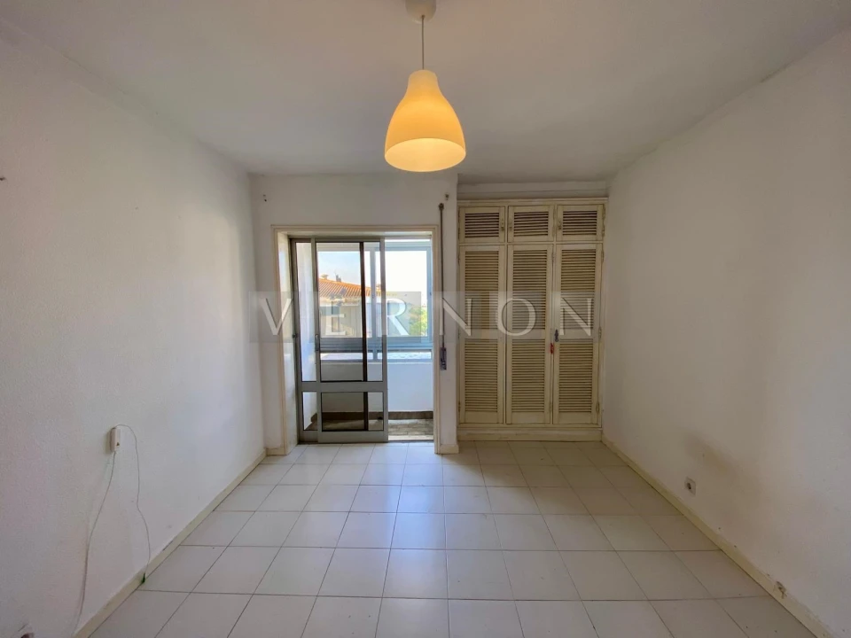 Apartamento T3 para Venda em Portimão Foto 22