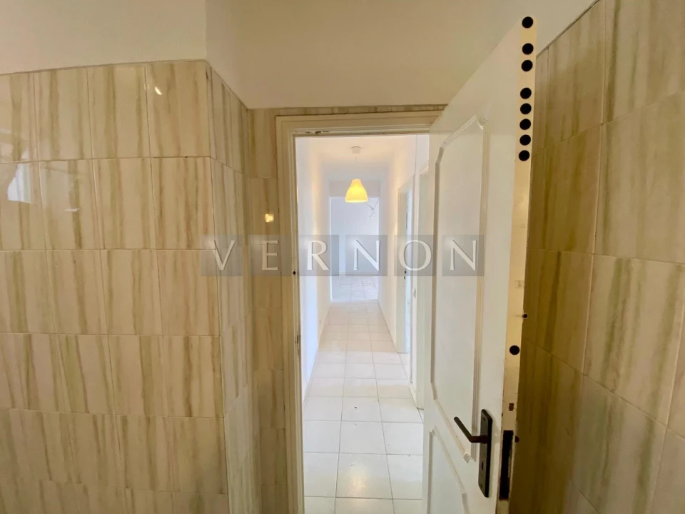 Apartamento T3 para Venda em Portimão Foto 32