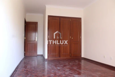 Apartamento T2 para Venda em Algueirão-Mem Martins