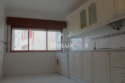 Apartamento T2 para Venda em Algueirão-Mem Martins
