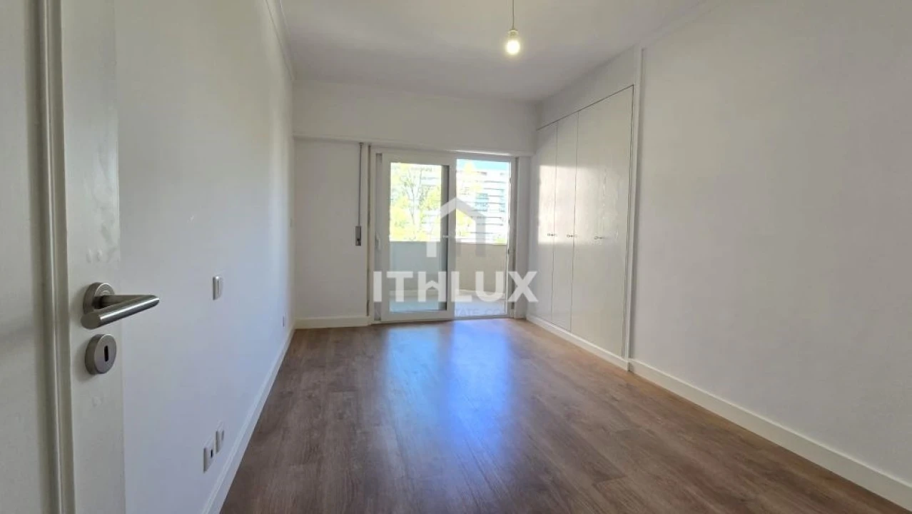 Apartamento T3 para Venda em São Domingos de Benfica Foto 16