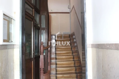 Apartamento T4 para Venda em Rio de Mouro