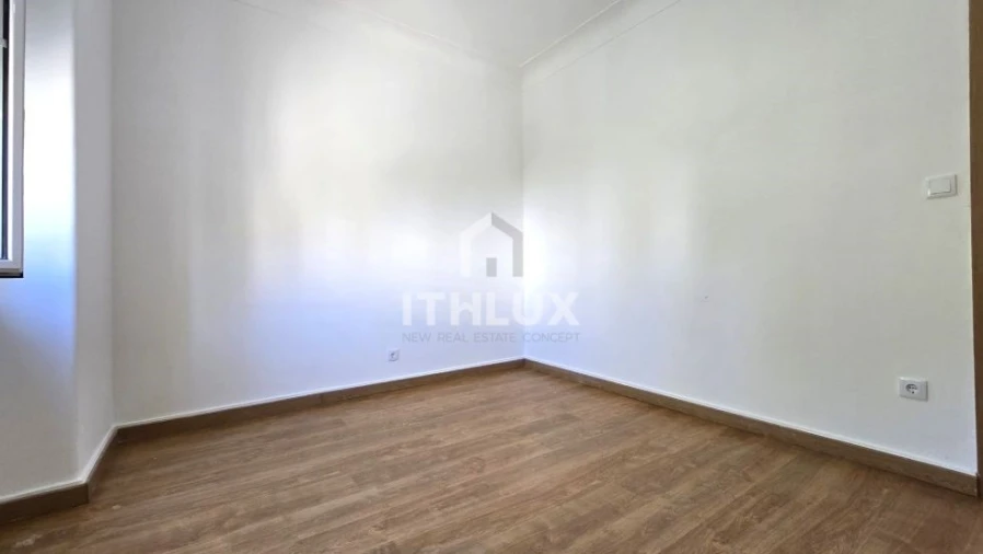 Apartamento T4 para Venda em Rio de Mouro Foto 20