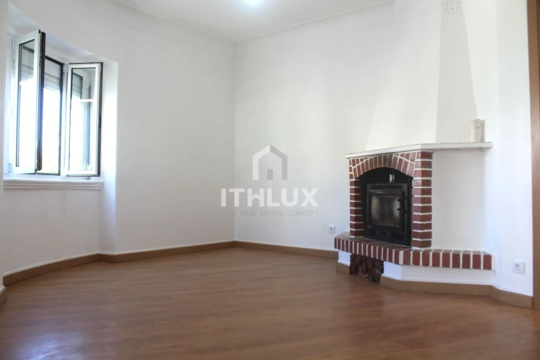 Apartamento T4 para Venda em Rio de Mouro Foto 8