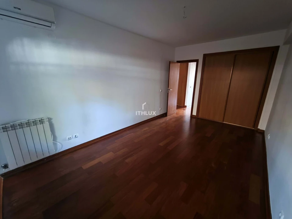 Apartamento T3 para Arrendamento em Azeitão (São Lourenço e São Simão) Foto 7