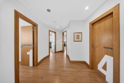 Apartamento T4 para Venda em Alvalade