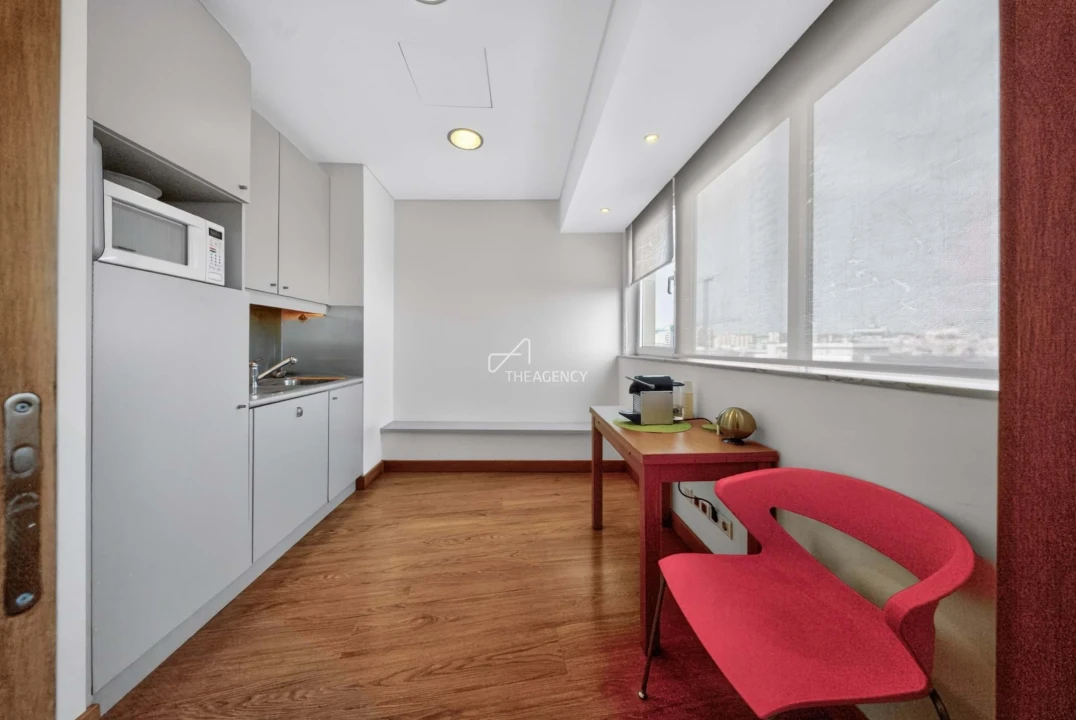 Apartamento T4 para Venda em Alvalade Foto 24