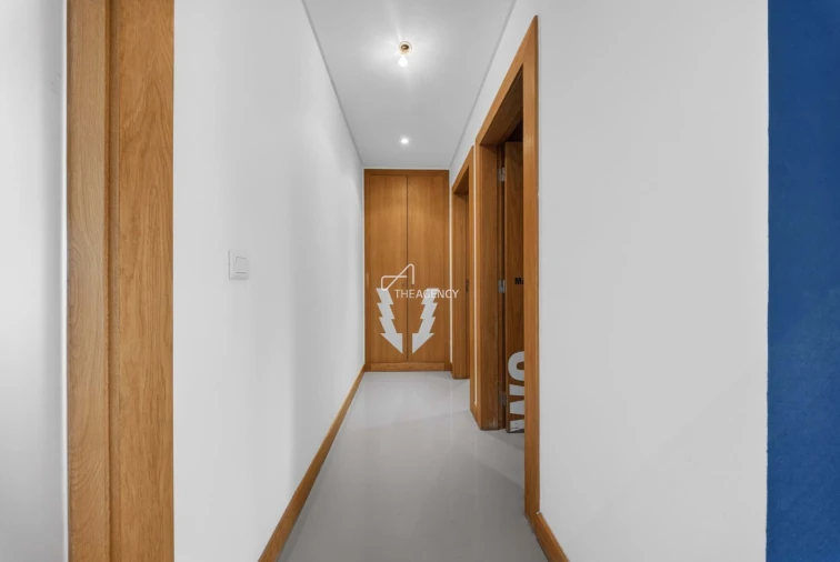 Apartamento T4 para Venda em Alvalade Foto 15
