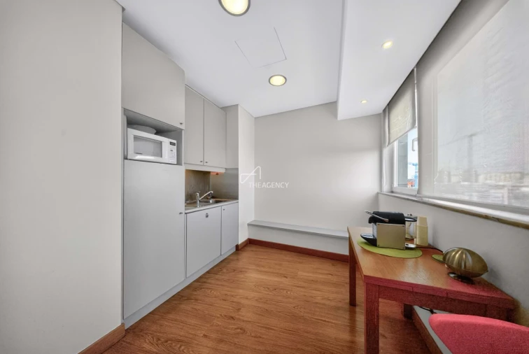Apartamento T4 para Venda em Alvalade Foto 22