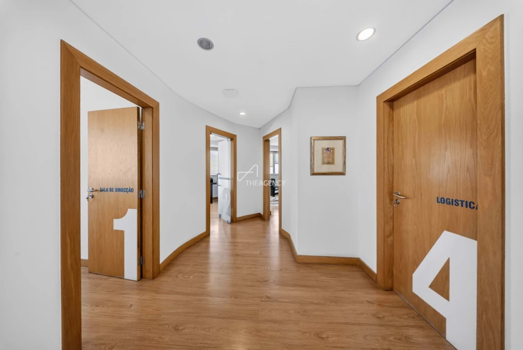 Apartamento T4 para Venda em Alvalade Foto 10