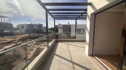 Apartamento T3 para Venda em Estômbar e Parchal