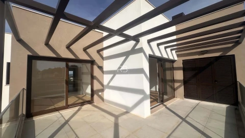 Apartamento T3 para Venda em Estômbar e Parchal
