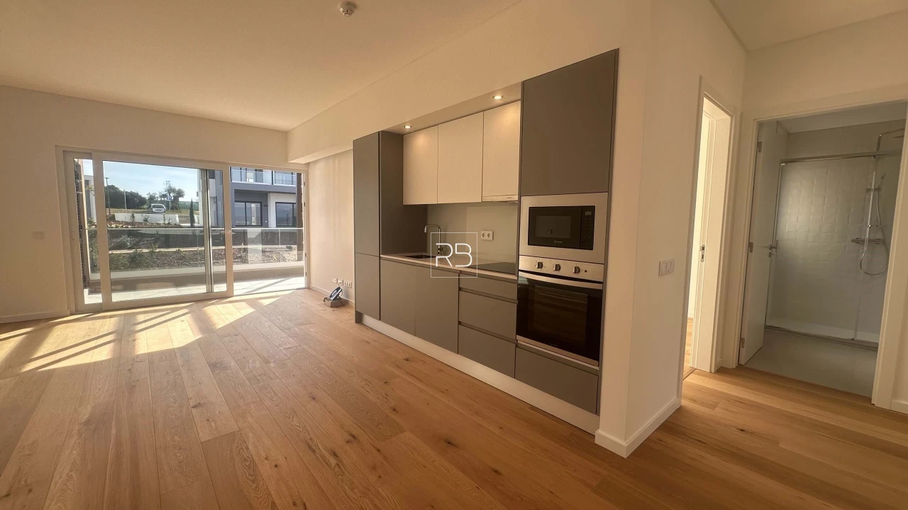 Apartamento T3 para Venda em Estômbar e Parchal Foto 19