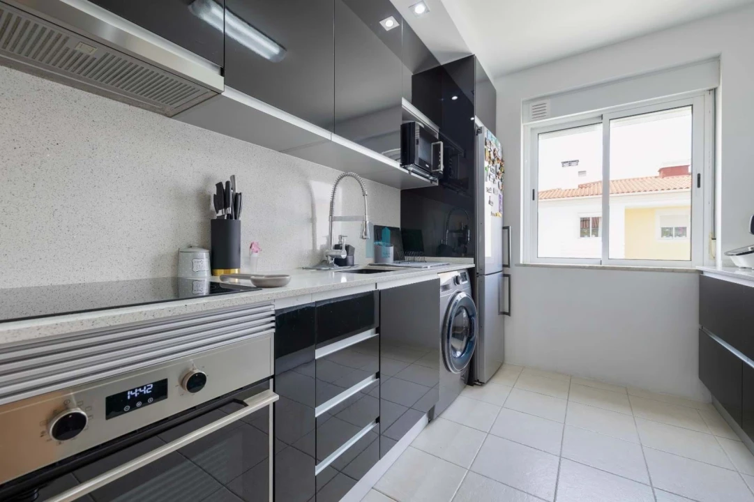 Apartamento T3 para Venda em Portimão Foto 1