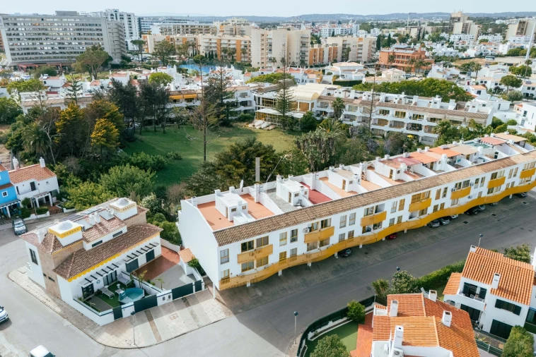 Apartamento para Venda em Quarteira Foto 19