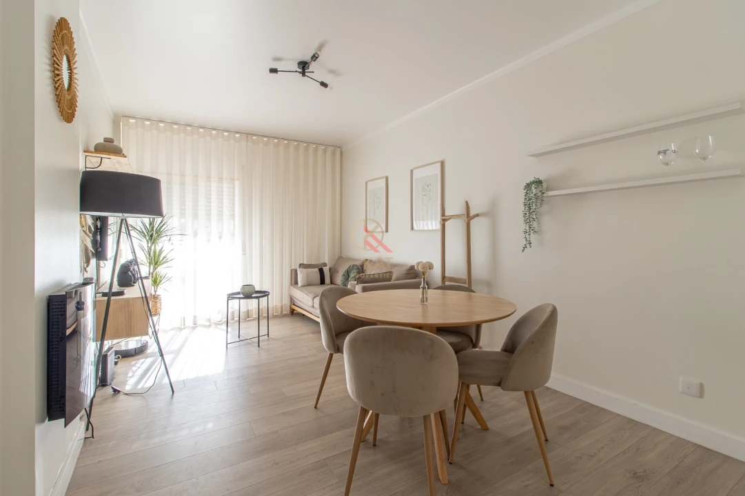 Apartamento T1 para Venda em Armação de Pera Foto 3