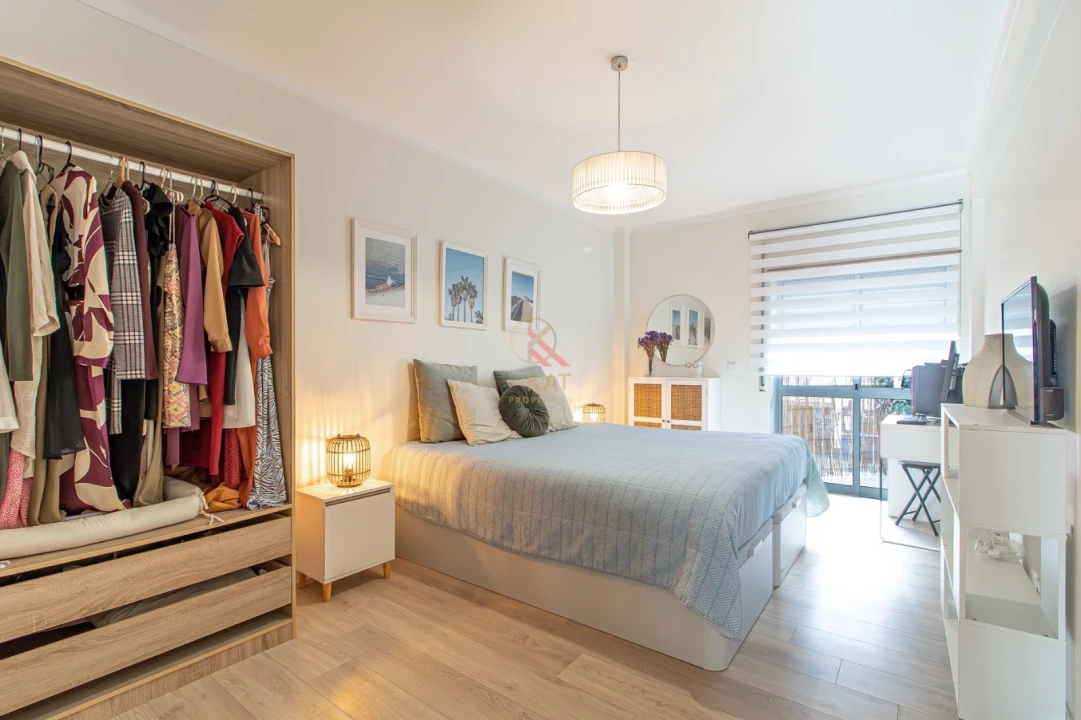Apartamento T1 para Venda em Armação de Pera Foto 8
